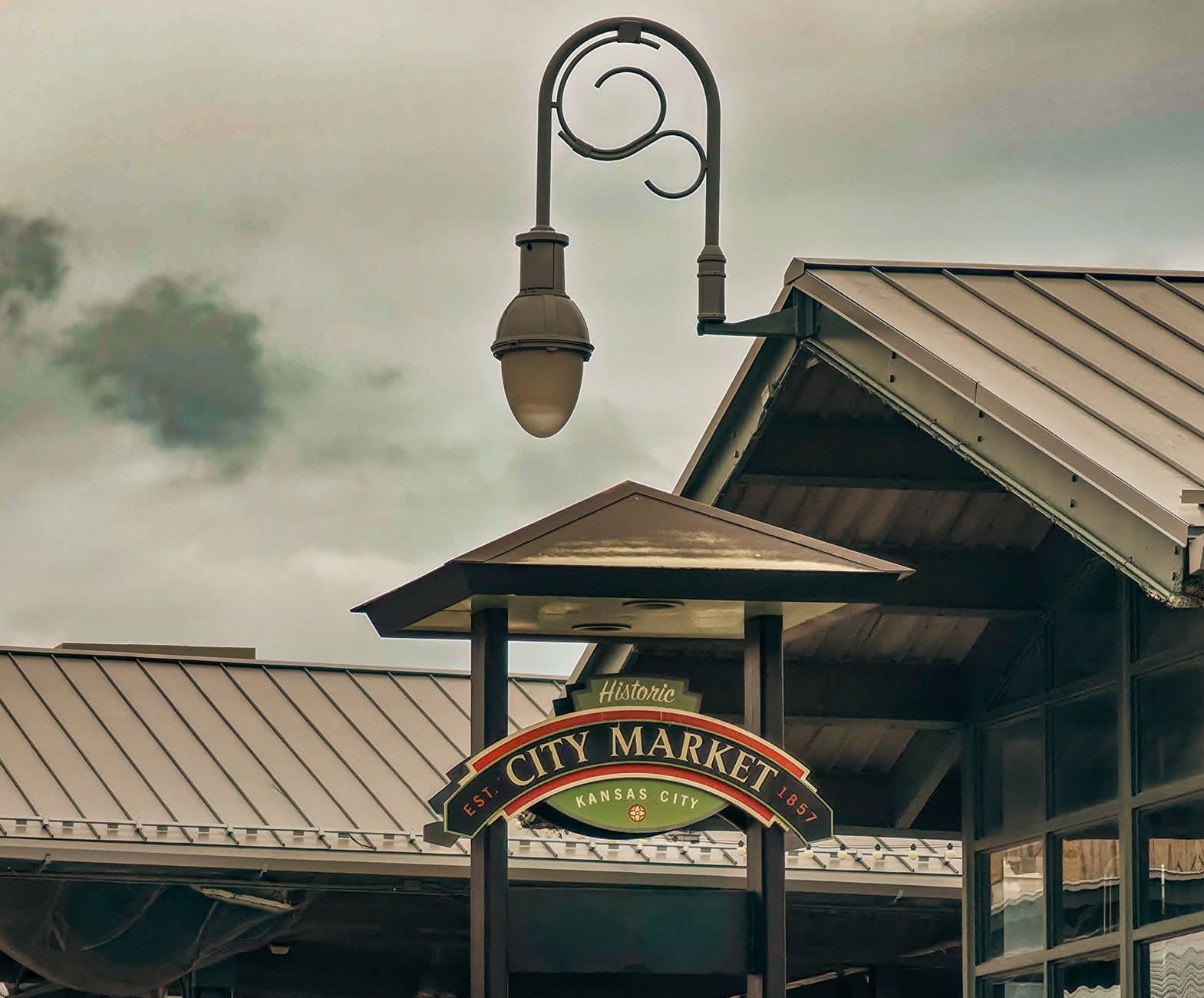 Iconic City Market sign in Kansas City, showcasing historic district charm and urban design.