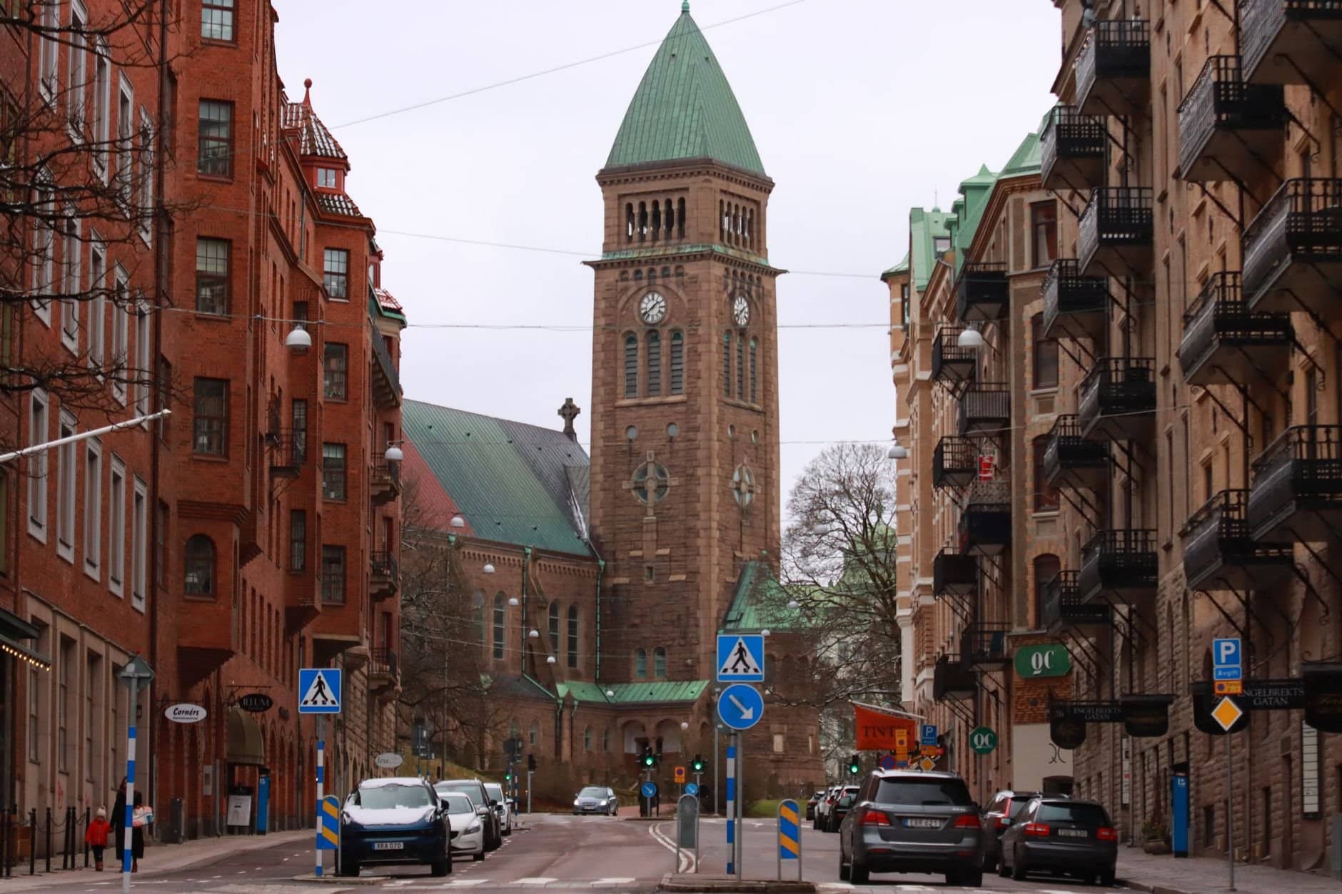 Street scene featuring Vasakyrkan Church in Gothenburg's urban landscape.