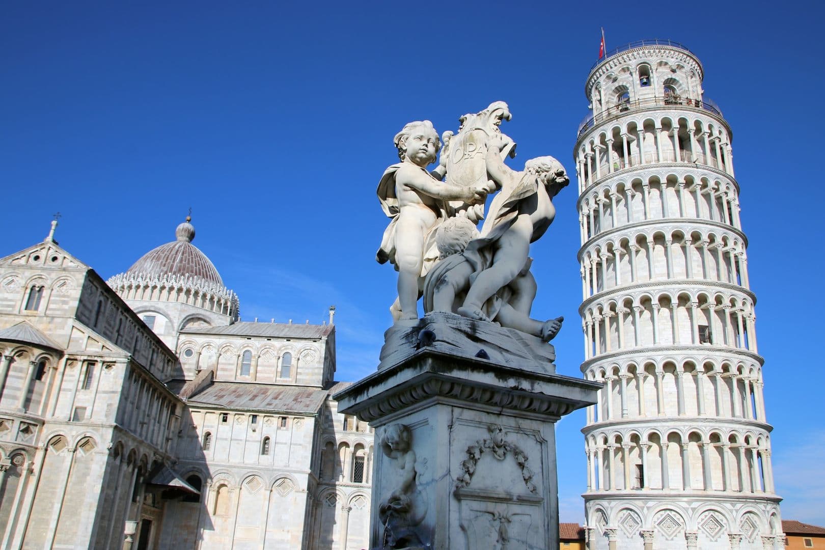 Pisa: A ferde torony legendái – hangos túra