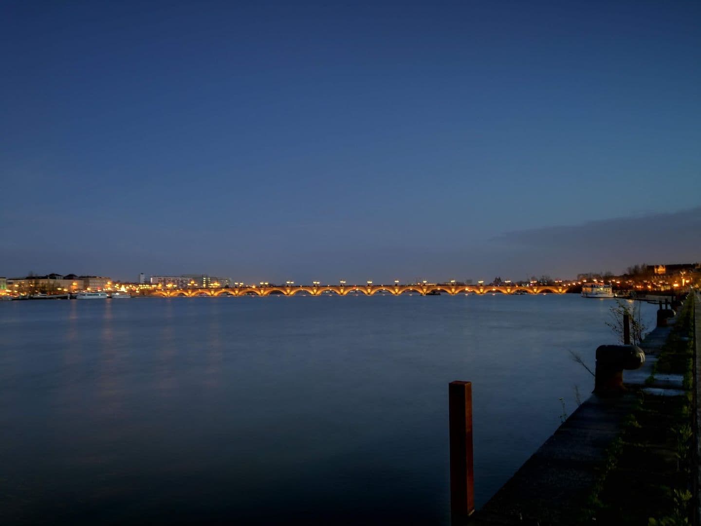 Bordeaux: Self-Guided Audio Walk Through the Historic Heart