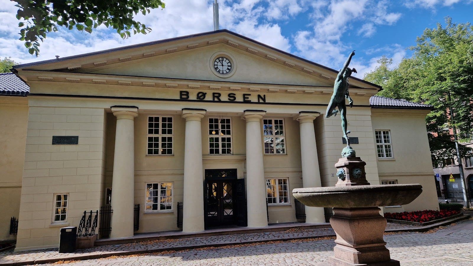 Oslo: Önálló hangos séta a fjordparton és a királyi negyedben