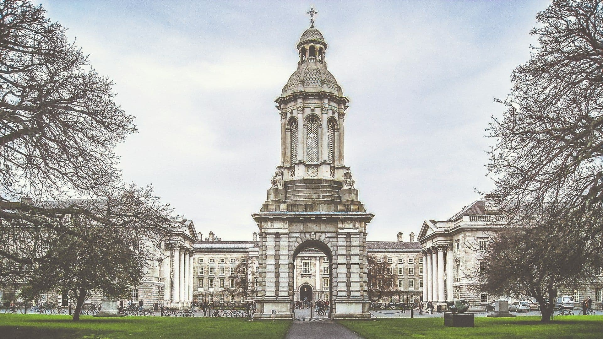 Dublin: St Stephen's to Trinity Historical Audio Tour